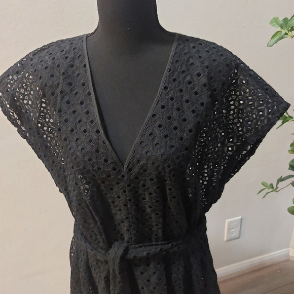 Banana Republic Women's Black Embroidered Dress Size 12 - Picture 6 of 10